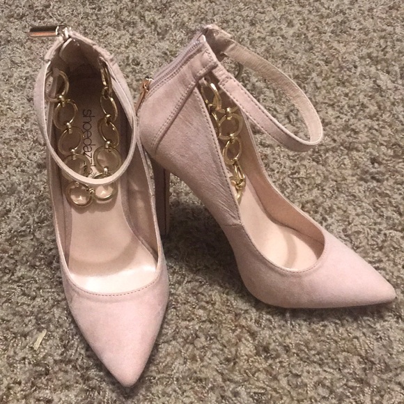 Heels - Picture 2 of 2